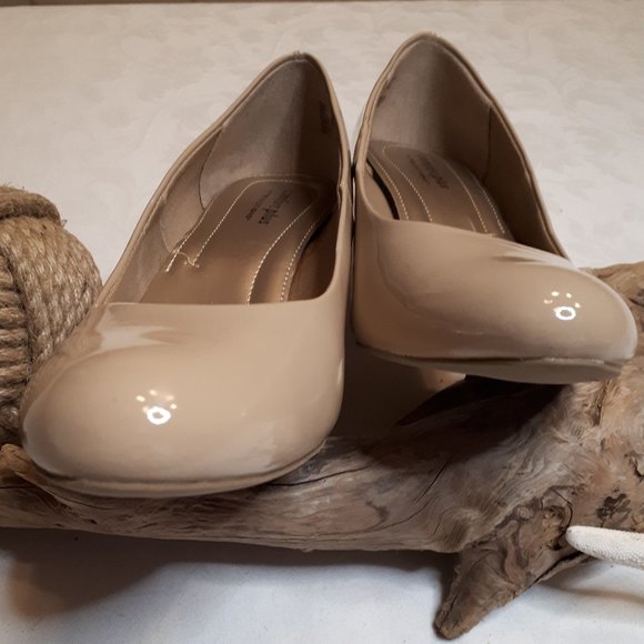 comfort plus by Predictions | Nude | NWT | Vegan Patent | Pumps | 3" Heels - Picture 7 of 13